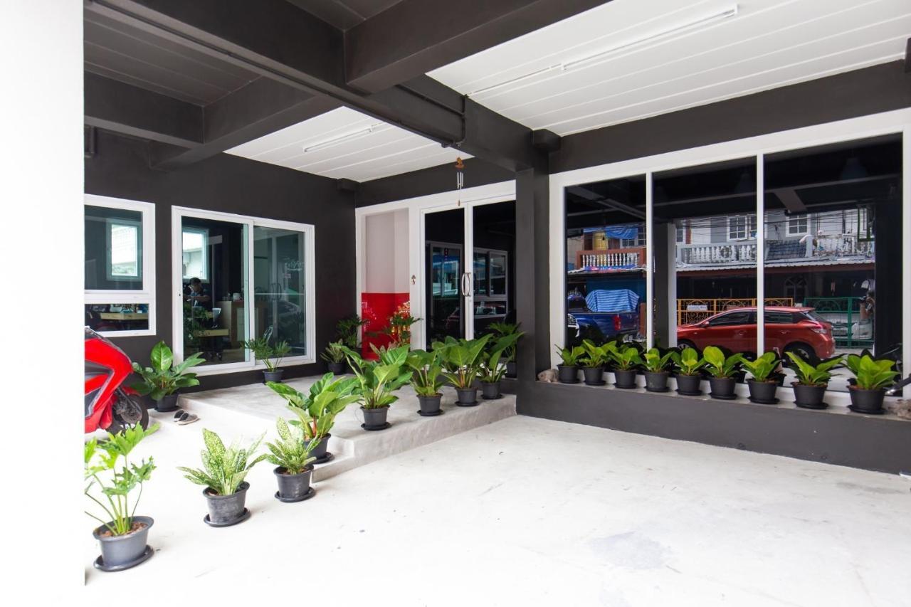 Mango 10 House Hotel Bangkok Exterior photo